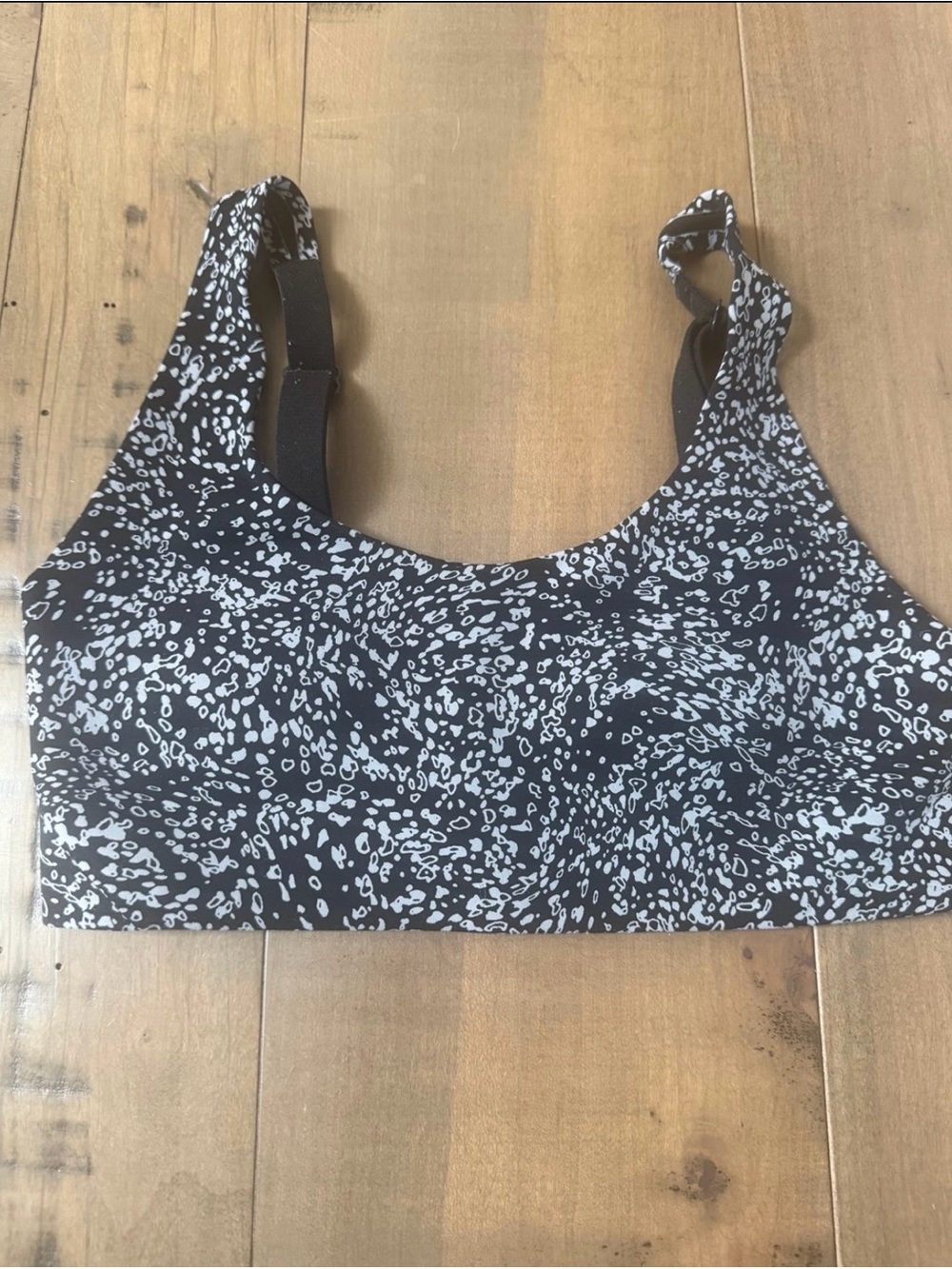 Lululemon estimated size 0 In Alignment Straight Strap Sports Bra